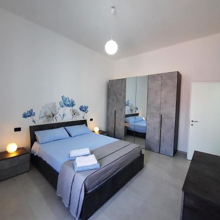 Casa Vacanza Serena レッチェ エクステリア 写真