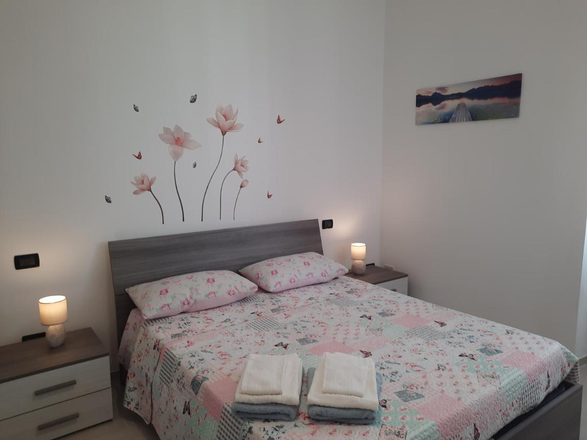 Casa Vacanza Serena レッチェ エクステリア 写真