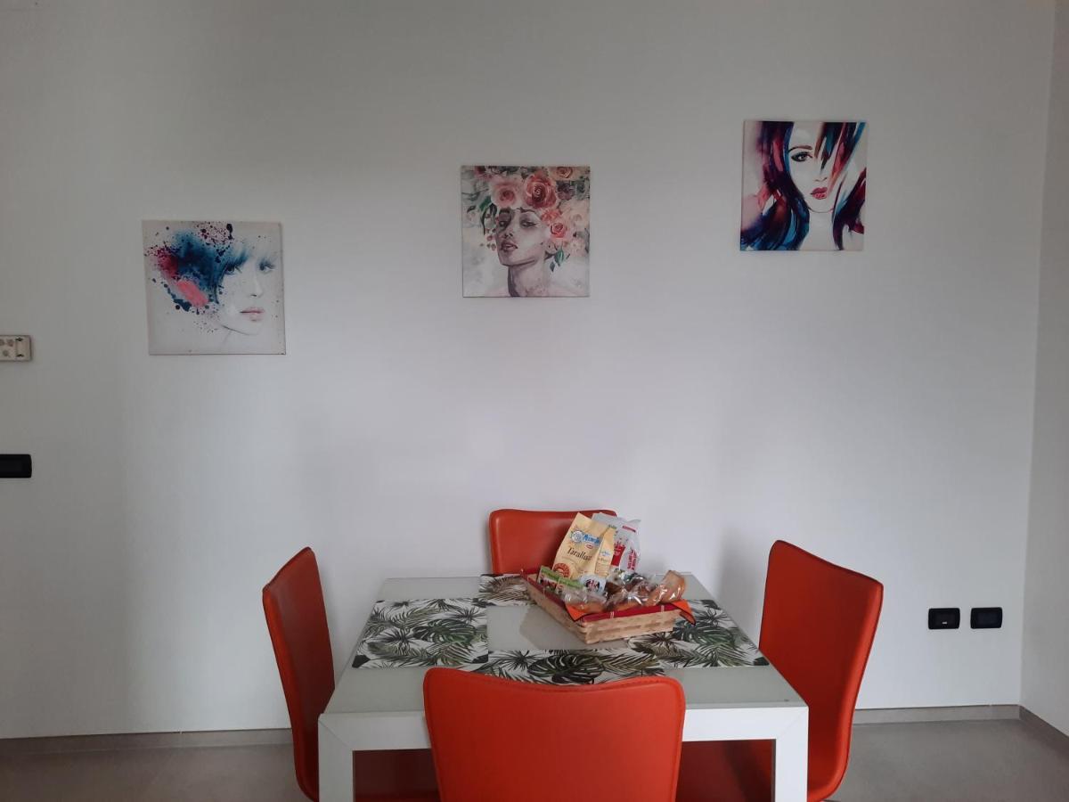 Casa Vacanza Serena レッチェ エクステリア 写真